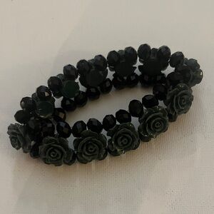 Chic Black and Green Rose Bracelet